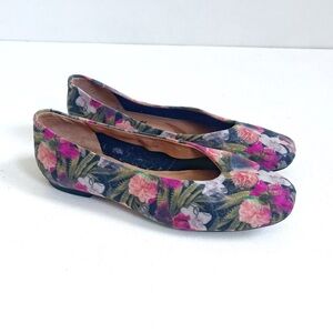 L’Intervalle | Floral Flats